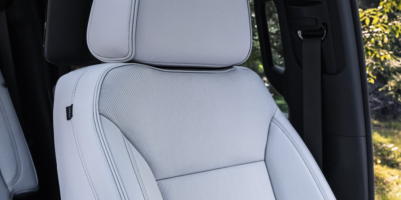 2026 Chevrolet Suburban LT — Seating