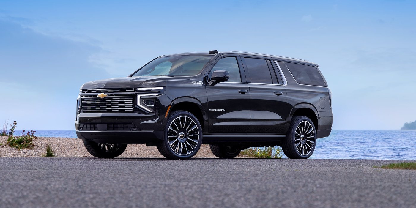 2026 Chevrolet Suburban LT — Exterior profile